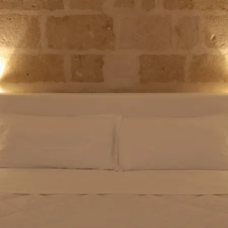 Lamia Matera