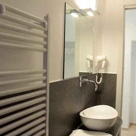 Lamia 5* Matera