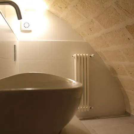 Lamia Matera